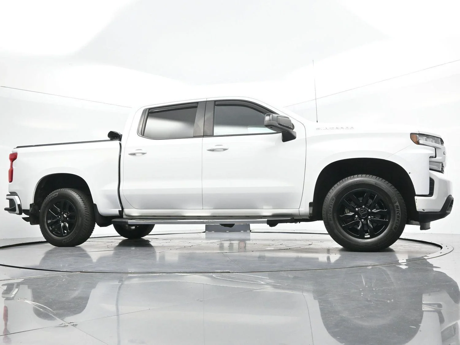 Used 2020 Summit White Chevrolet RST image 46