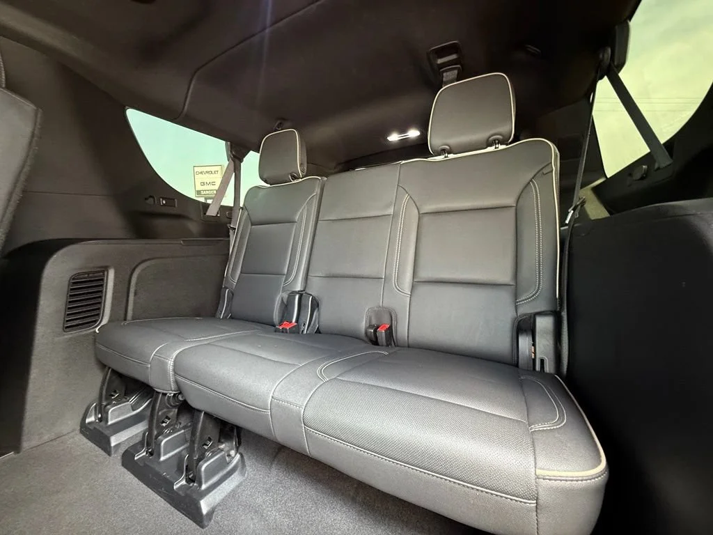 Used 2023 Onyx Black GMC SLT image 40