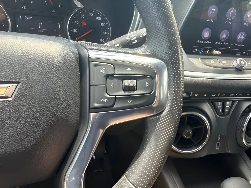 Used 2022 Silver Ice Metallic Chevrolet 2LT image 25