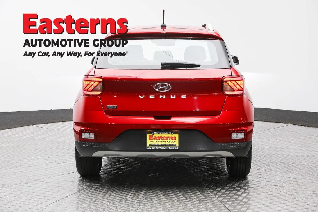 Used 2023 Red Hyundai Limited image 6