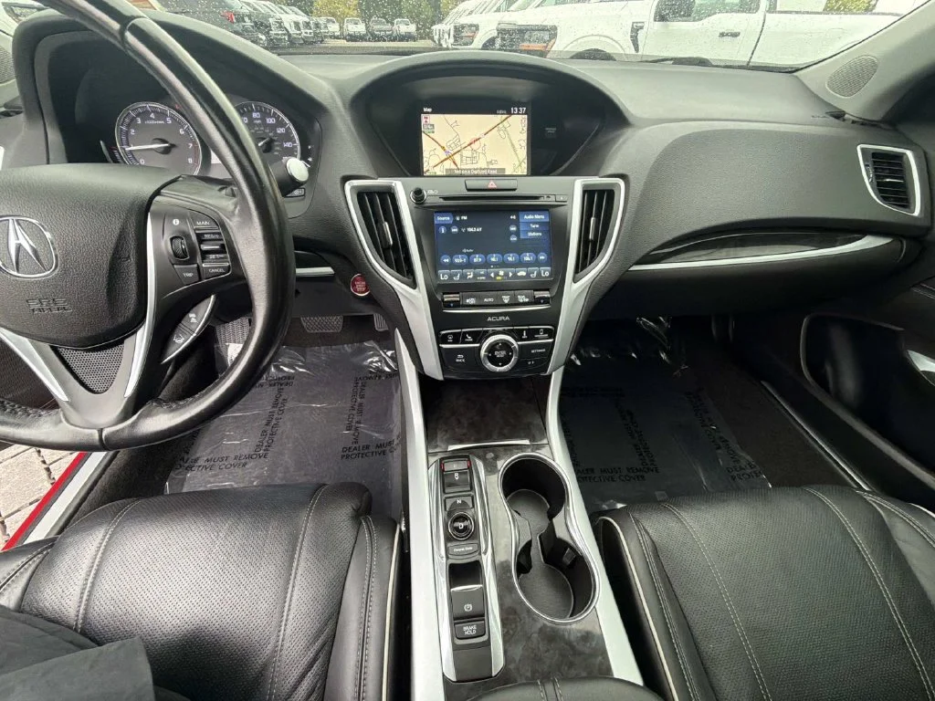 Used 2019  Acura 3.5L Technology Pkg image 21