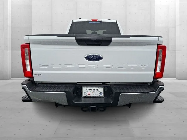 Used 2024 White Ford XLT image 5