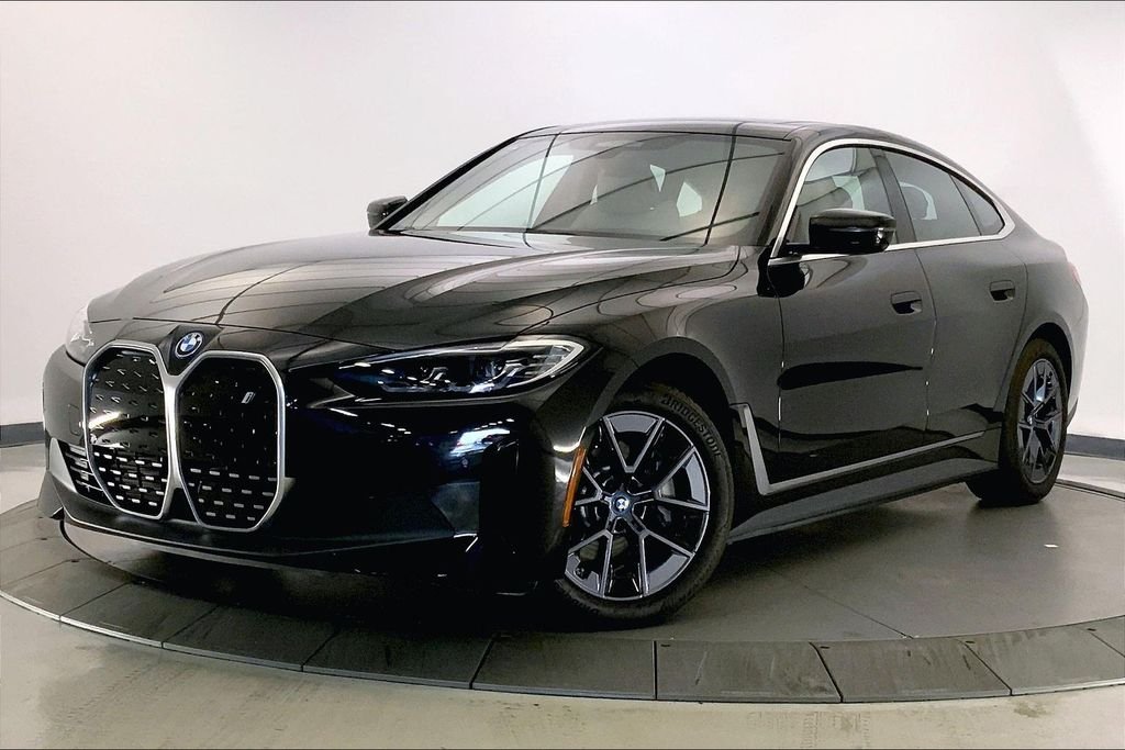 Certified Used 2023 Black Sapphire Metallic BMW  image 10