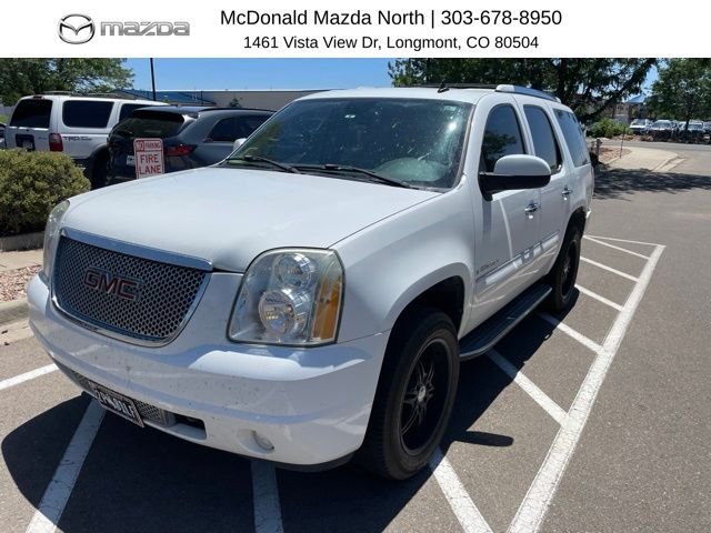 Used 2007 White GMC Denali image 1