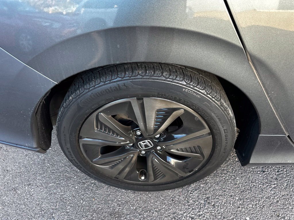 Used 2018 Gray Honda EX-L image 23