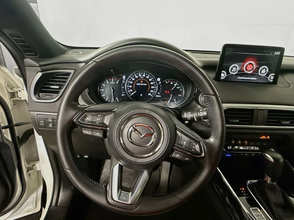 Used 2020 Snowflake White Pearl Mica Mazda Grand Touring image 11
