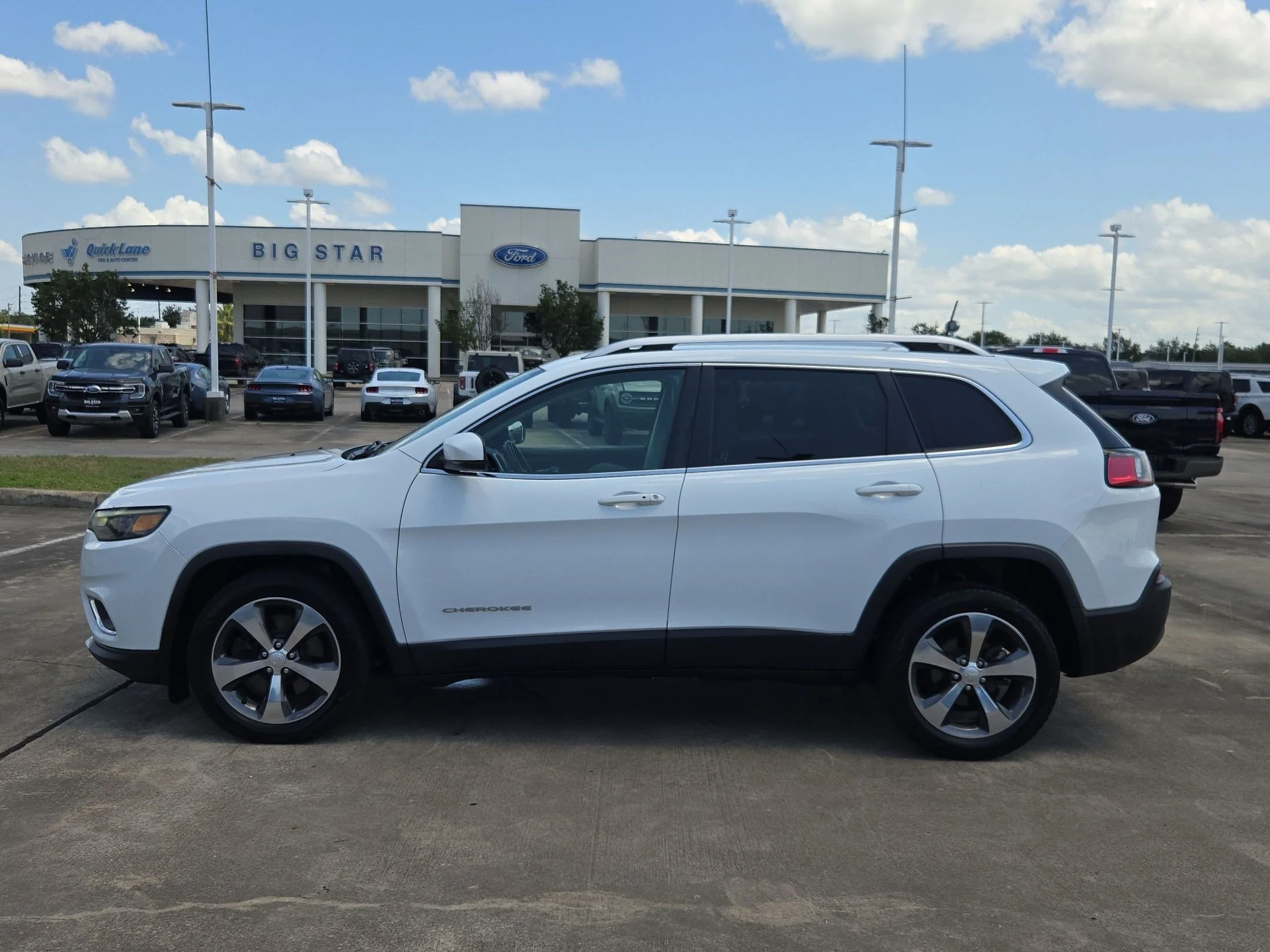 Certified Used 2020 Bright White Clearcoat Jeep Limited image 6