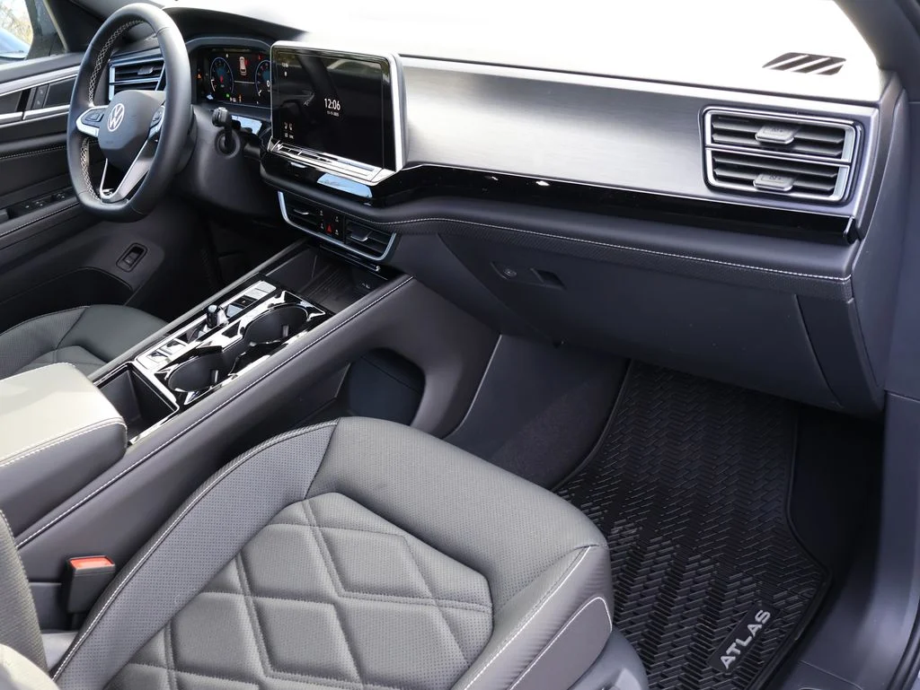 New 2026 Gray Volkswagen 2.0T SE w/Technology image 14