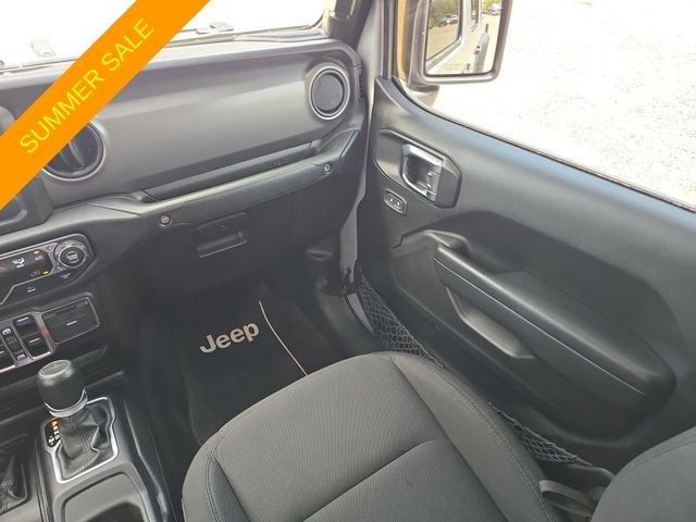 Used 2023 Silver Jeep Sport S image 12