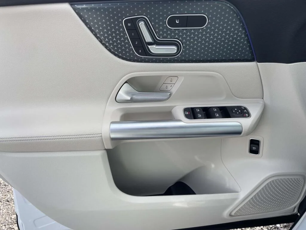 Certified Used 2024 Polar White Mercedes-Benz GLA 250 image 27