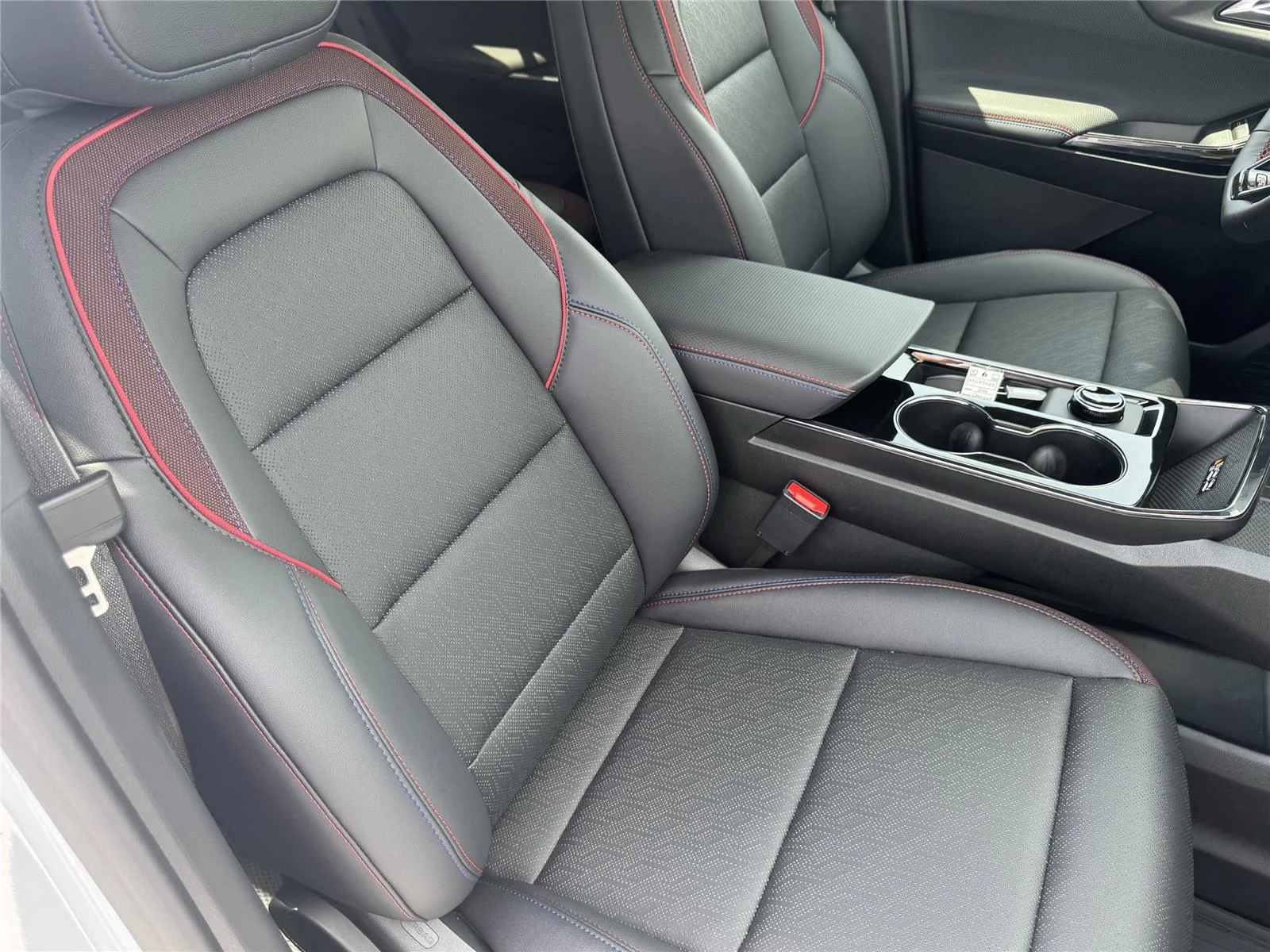 2026 Chevrolet Equinox RS - Photo 15
