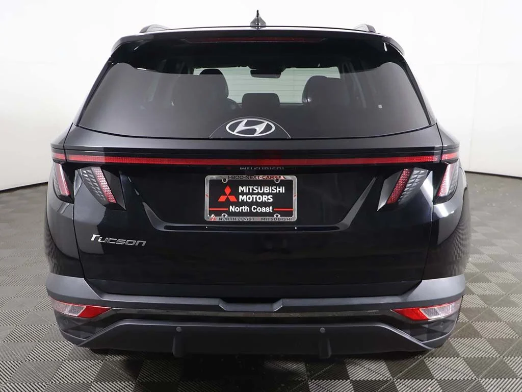 Used 2022 Black Hyundai Limited image 14