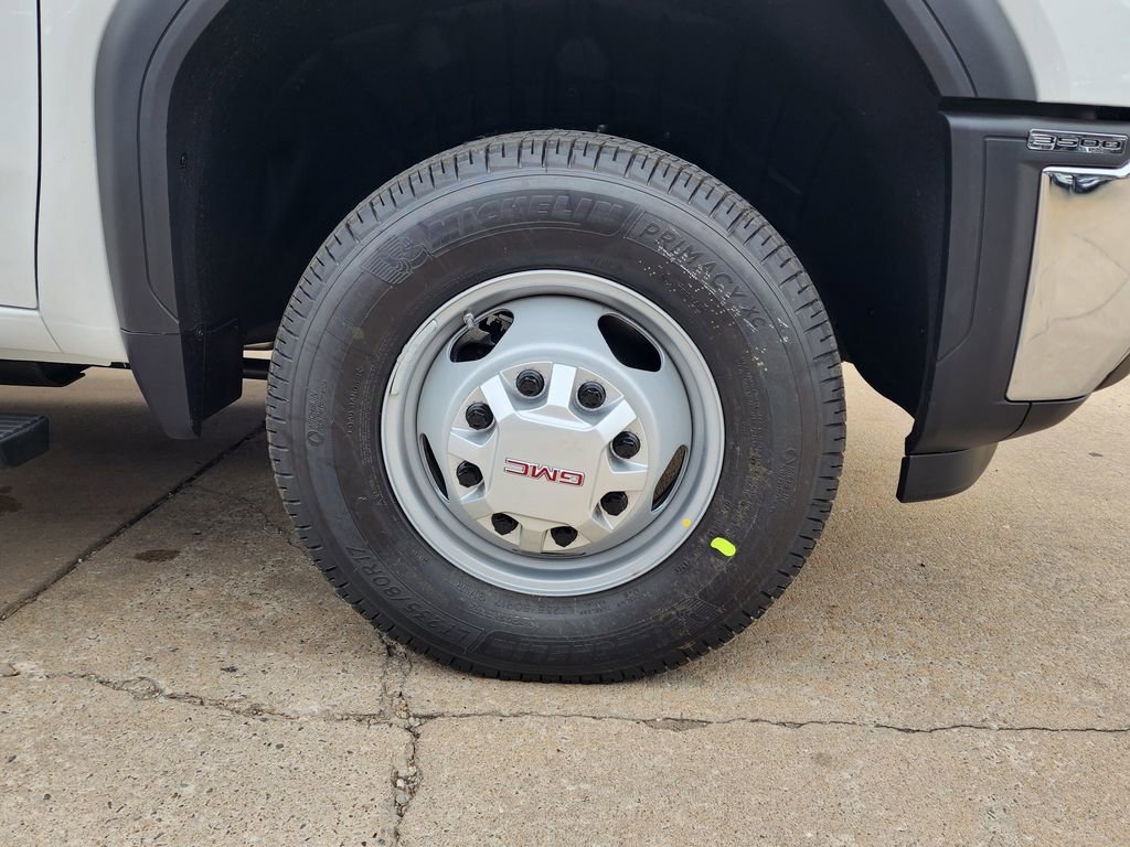 2026 GMC Sierra 3500HD Pro - Photo 47