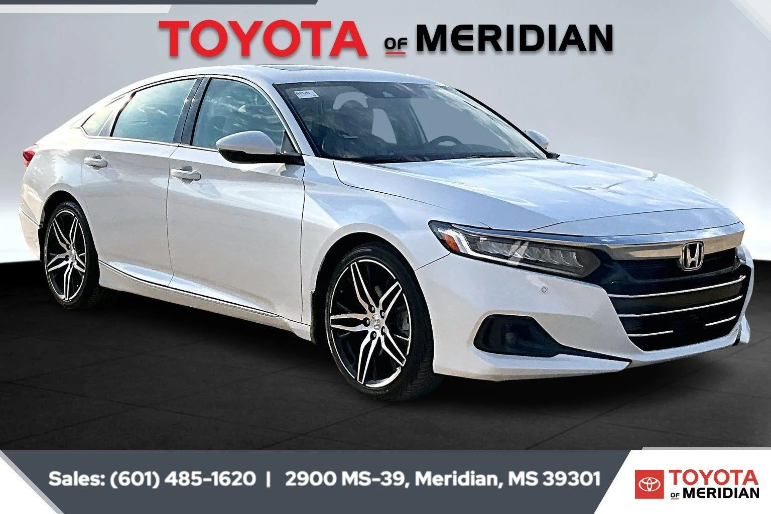 Used 2021 Platinum White Pearl Honda Touring image 1