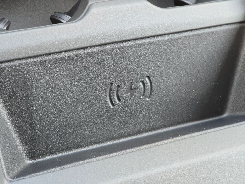 New 2026 Fuji White Land Rover S image 32