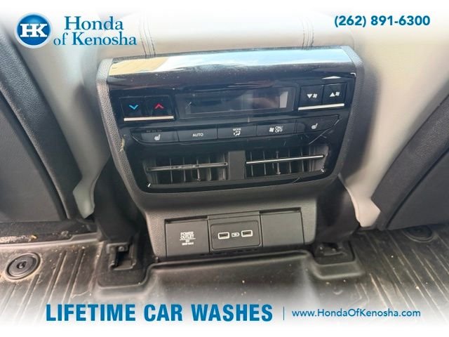 Used 2022  Acura Technology image 13