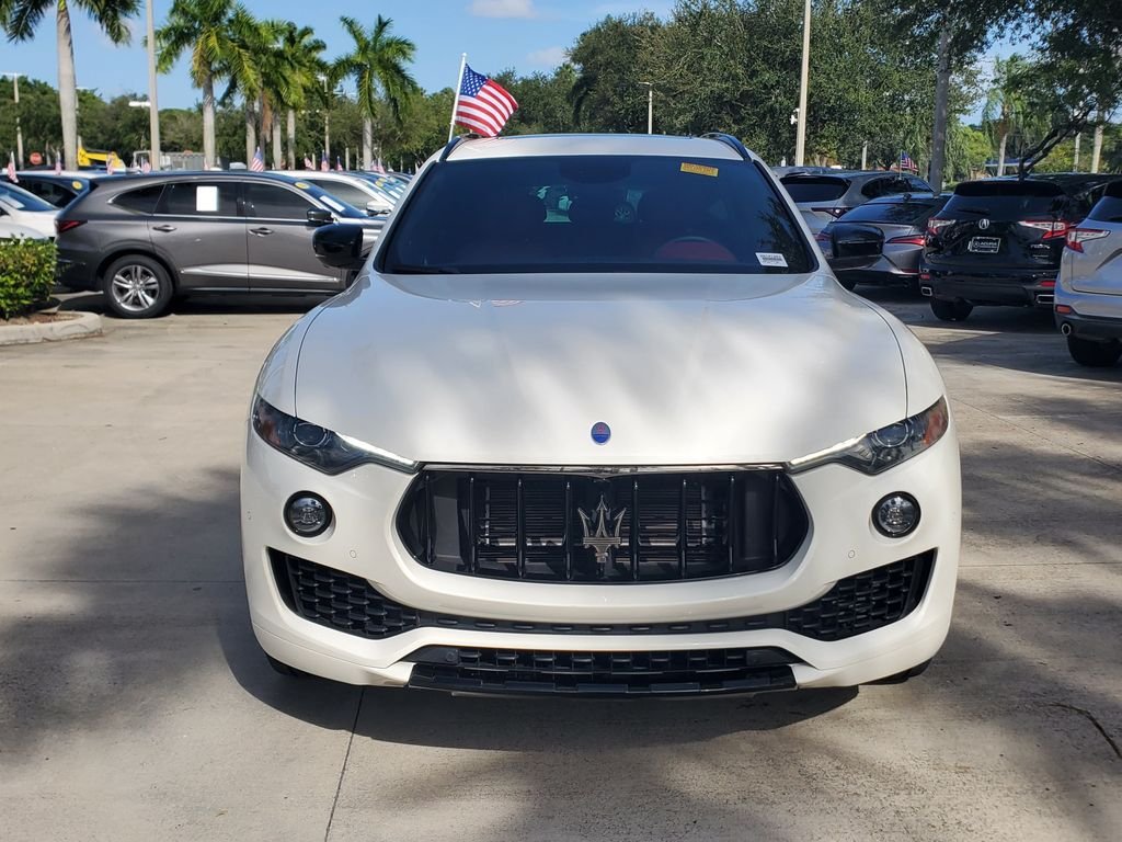 Used 2019 White Maserati Base image 2