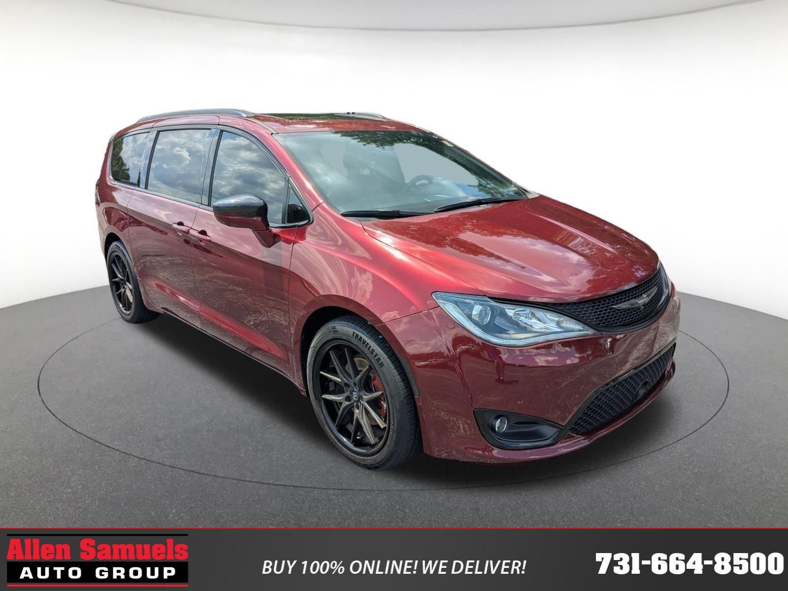 Velvet Red Pearlcoat 2019 Chrysler Pacifica Minivan Front-Wheel Drive
