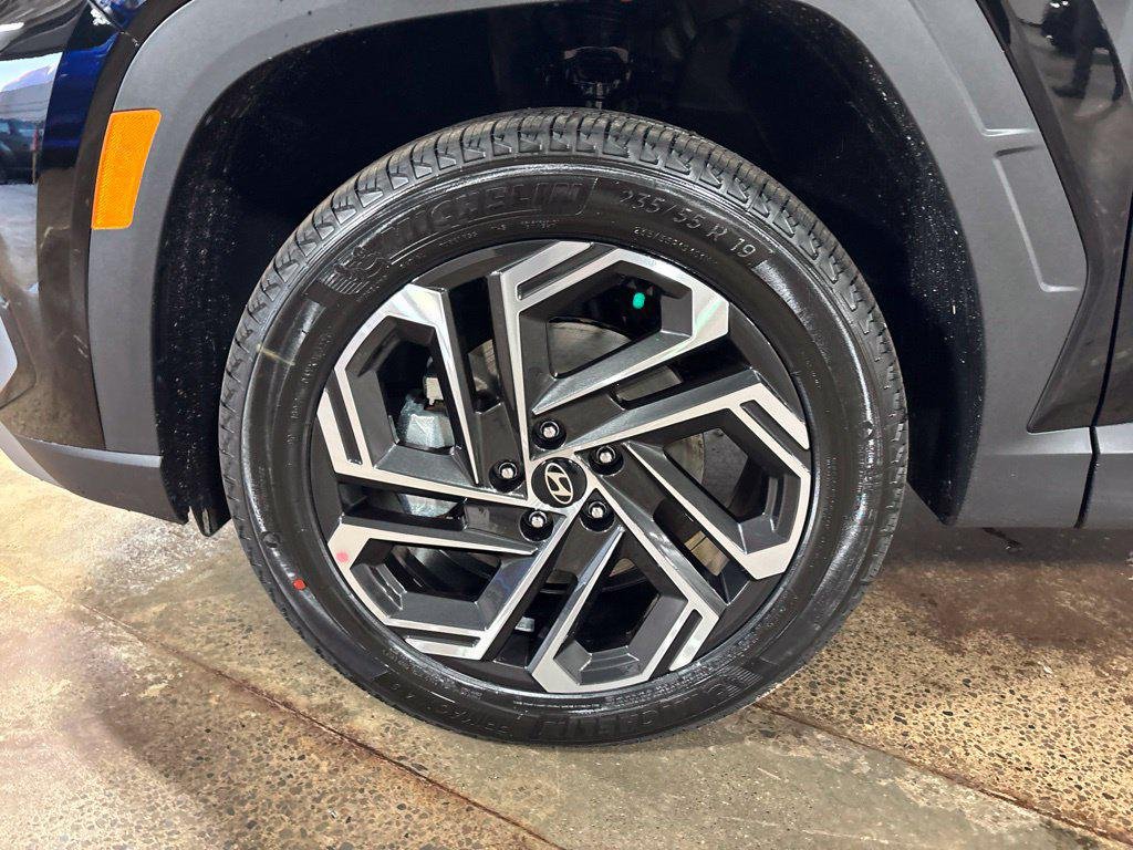 New 2026 Black Hyundai SEL Plus AWD image 9