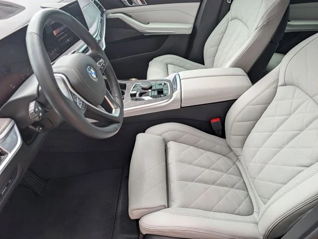 Used 2025 Black Sapphire Metallic BMW xDrive50e image 8