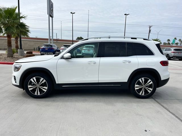 New 2026 Polar White Mercedes-Benz GLB 250 image 32
