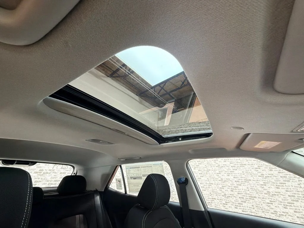 New 2026 Shimmering Silver Hyundai SEL image 12