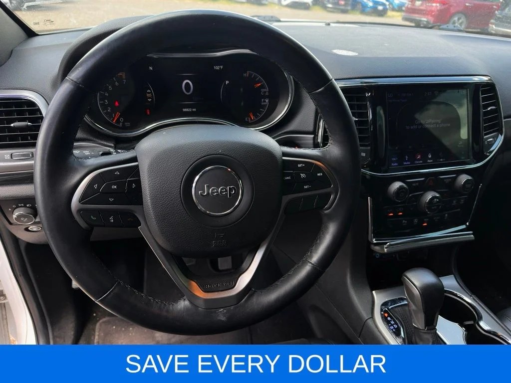 Used 2019 White Jeep Altitude image 10