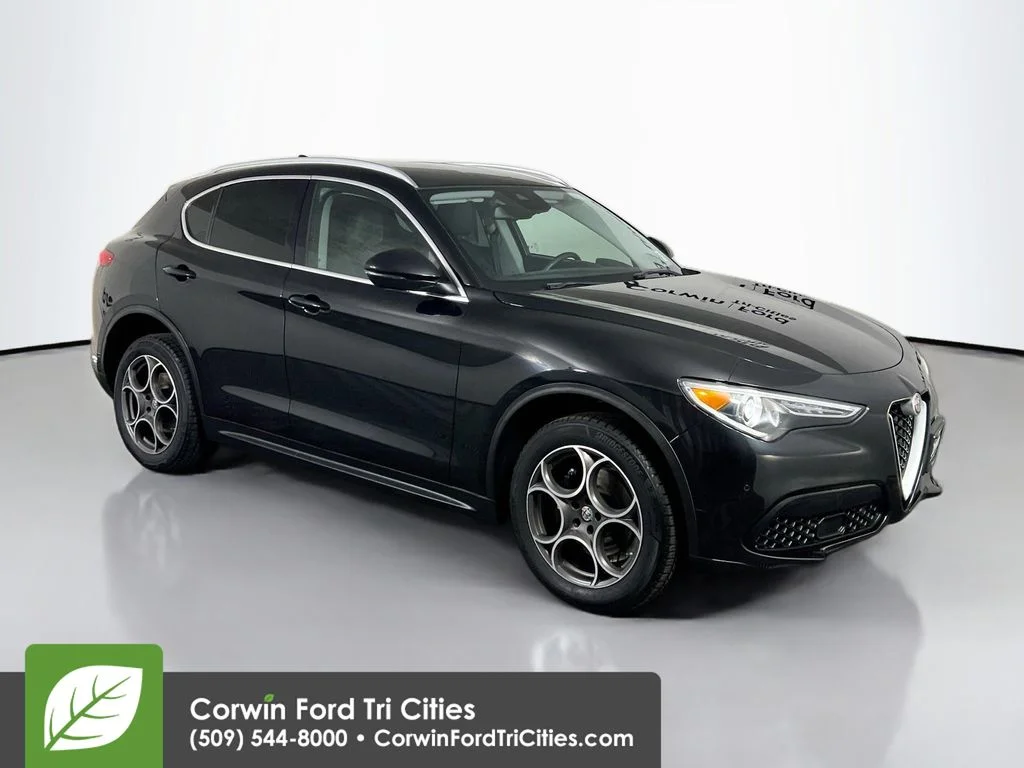 2018 Alfa Romeo Stelvio Ti AWD's photo