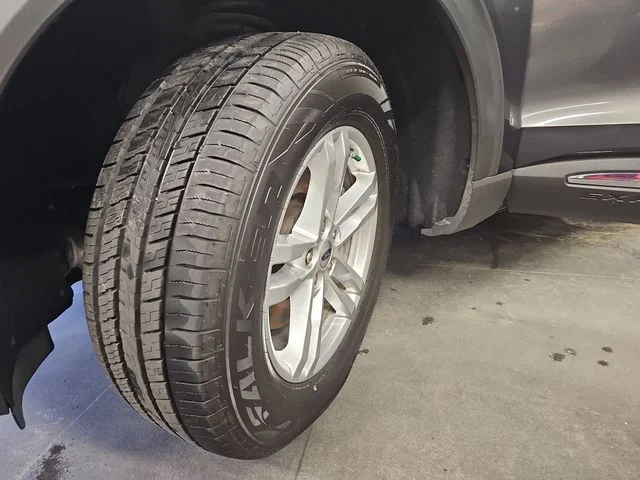 Used 2020 Gray Ford XLT image 30