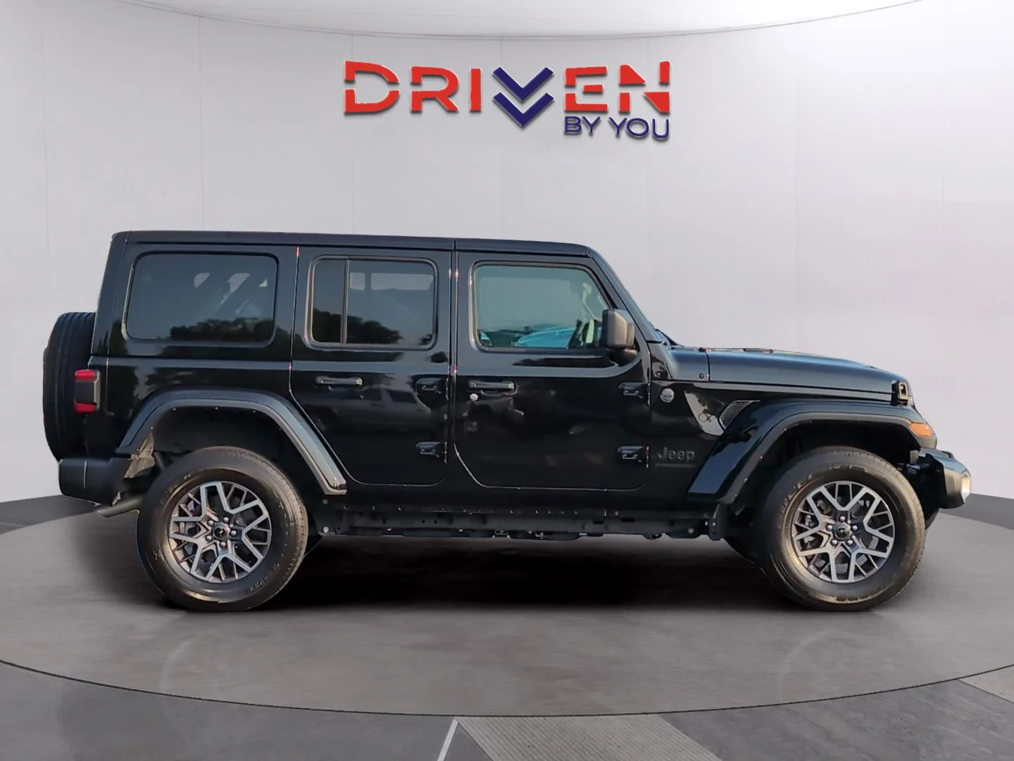 Used 2025 Black Clearcoat Jeep Sahara image 6