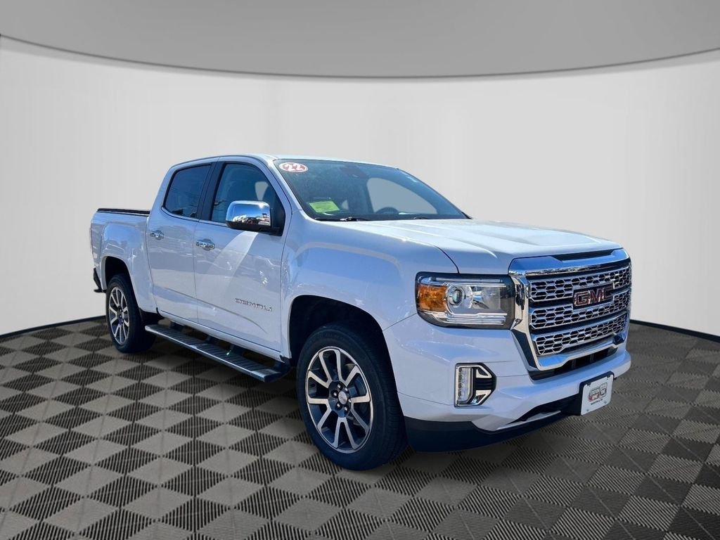 Used 2022 White GMC Denali image 3