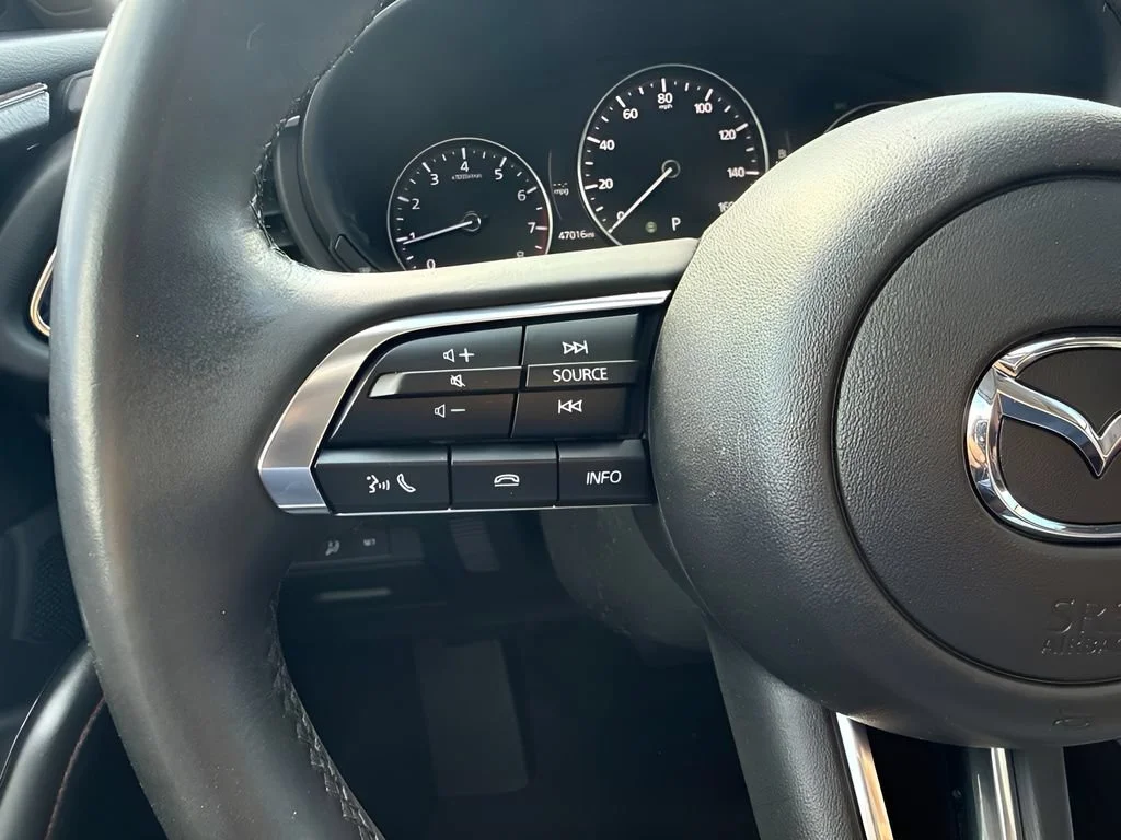 Used 2024  Mazda 2.5 S Carbon Edition image 17