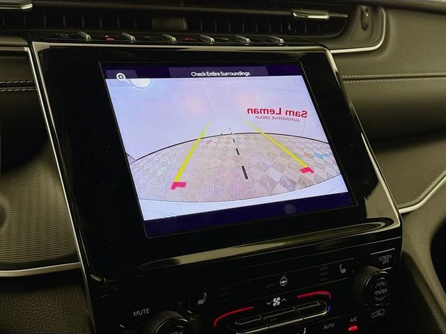 Used 2024 White Jeep Altitude image 13
