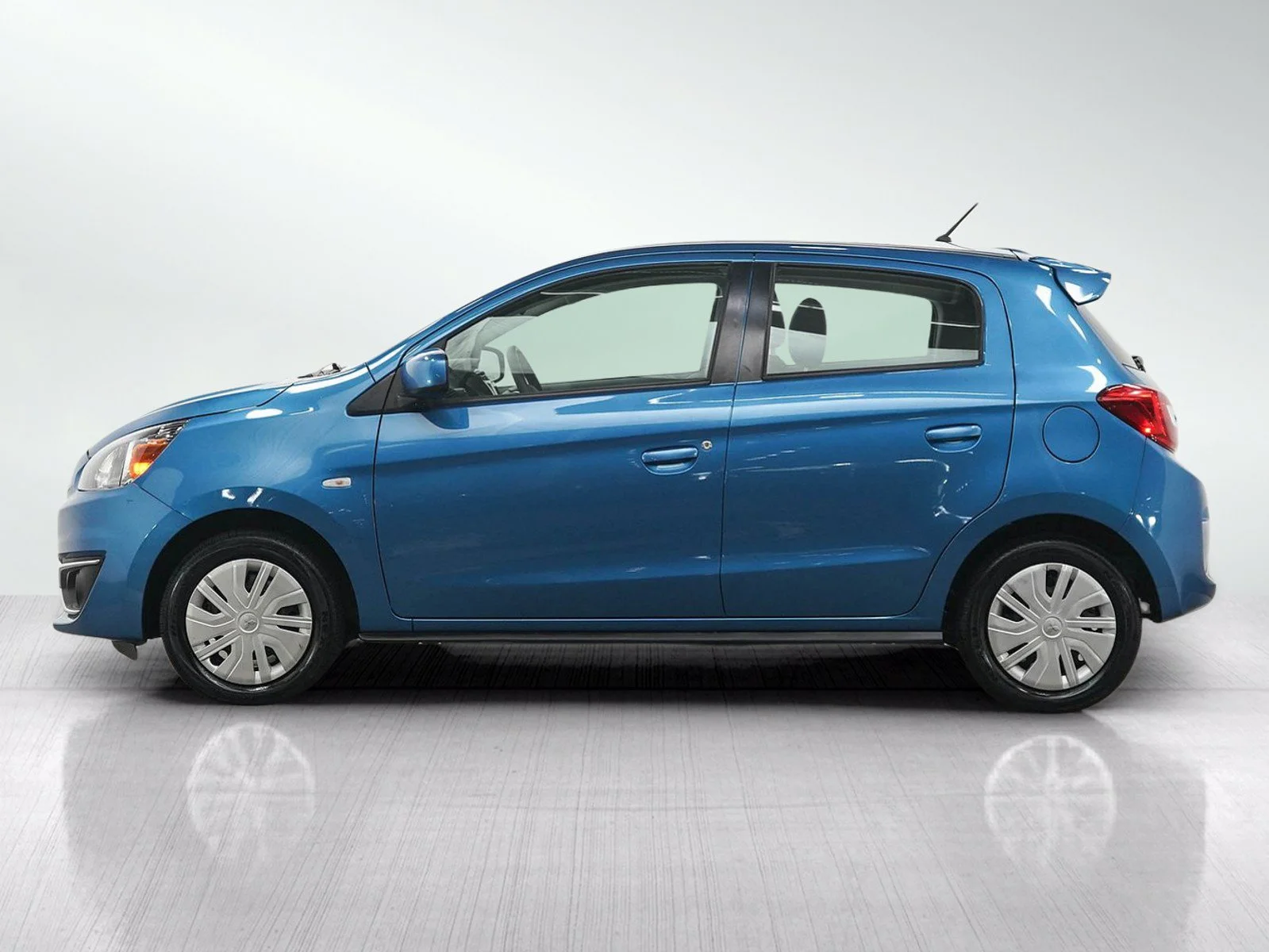 Used 2018 Mitsubishi Mirage ES with VIN ML32A3HJXJH006009 for sale in Burnsville, Minnesota