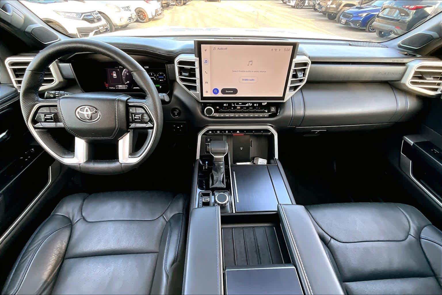 2025 Toyota Sequoia Platinum - Photo 15