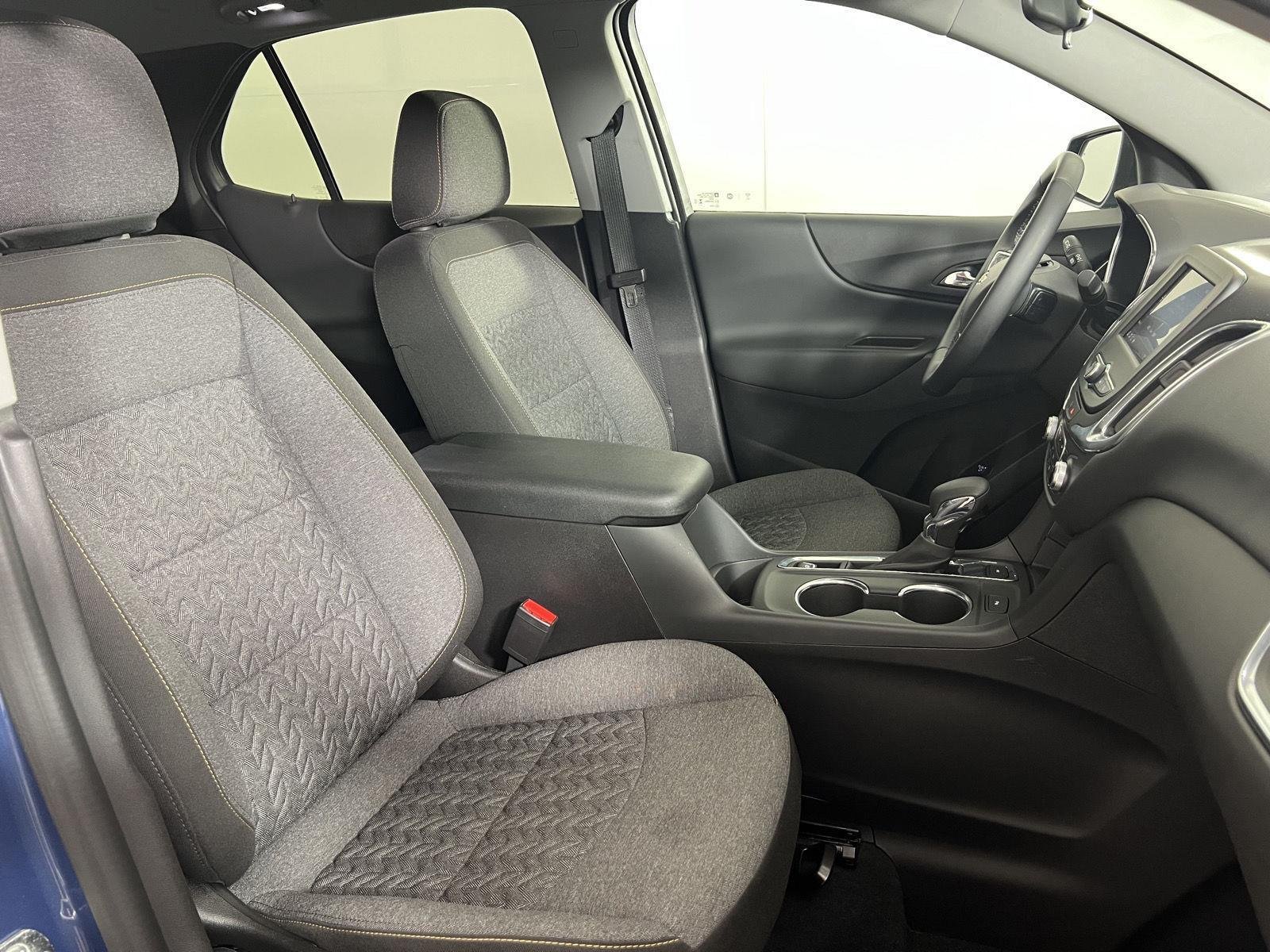 Used 2024 Lakeshore Blue Chevrolet LT image 22
