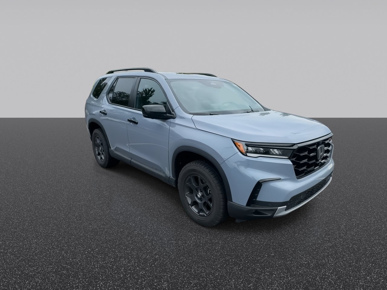 Used 2025 Gray Honda TrailSport image 2