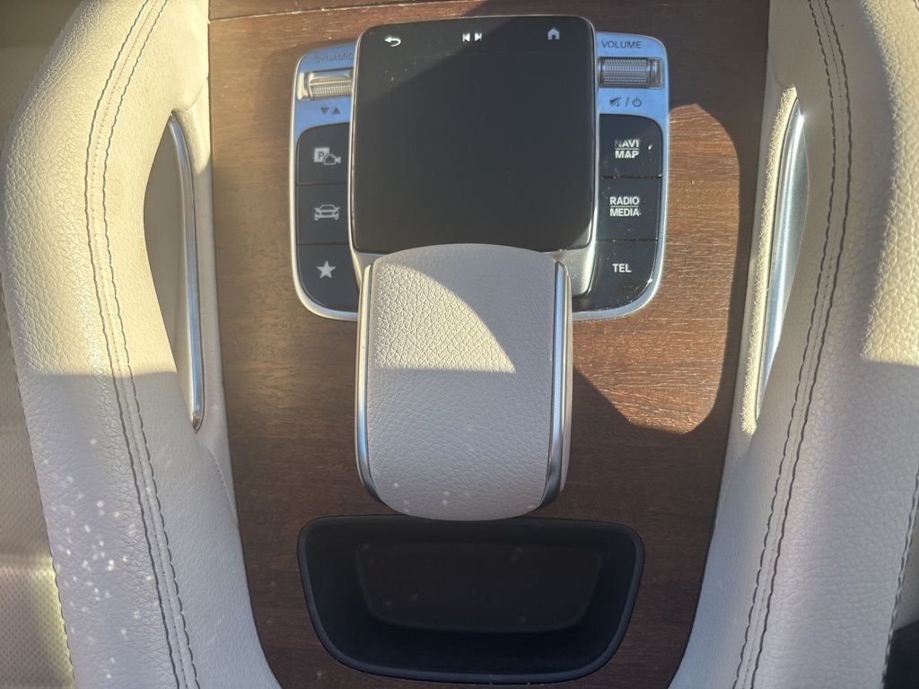 Used 2020 White Mercedes-Benz GLE 350 image 27