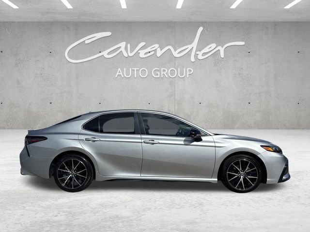 Used 2021 Silver Toyota SE image 18