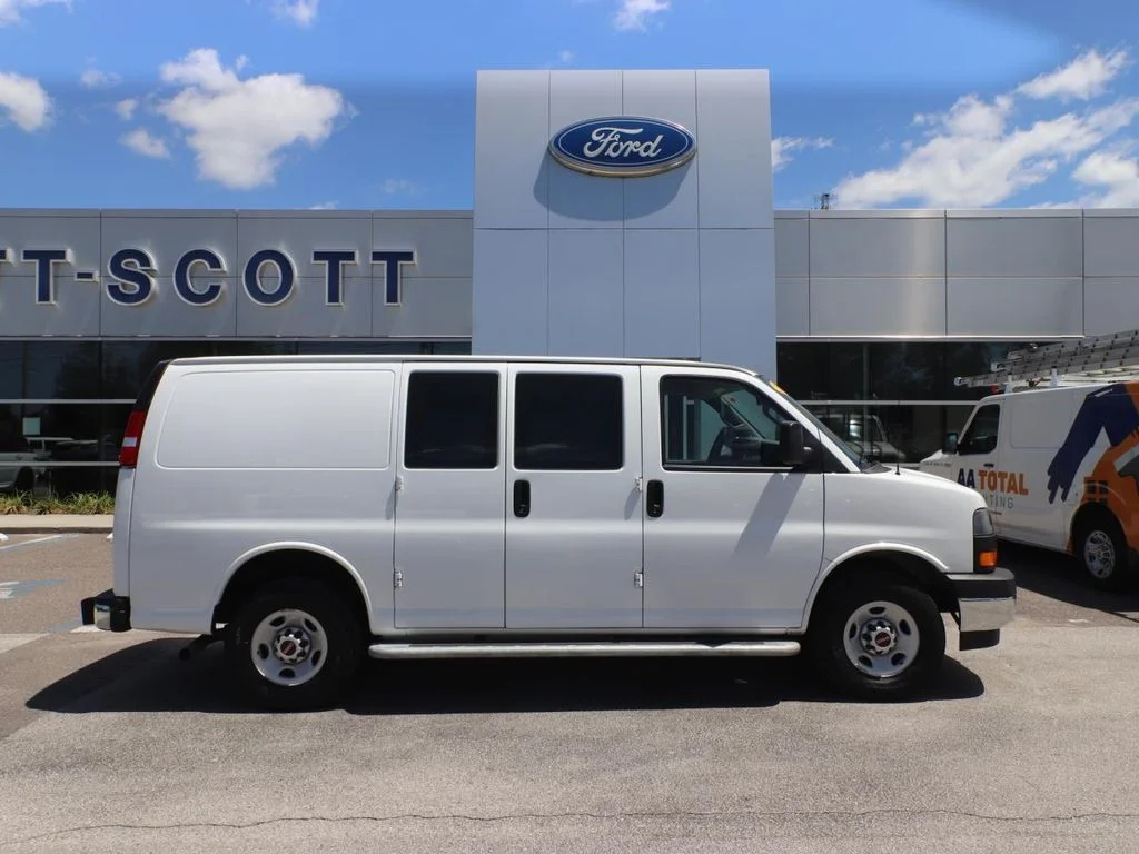 Certified Used 2024 White GMC Work Van image 17