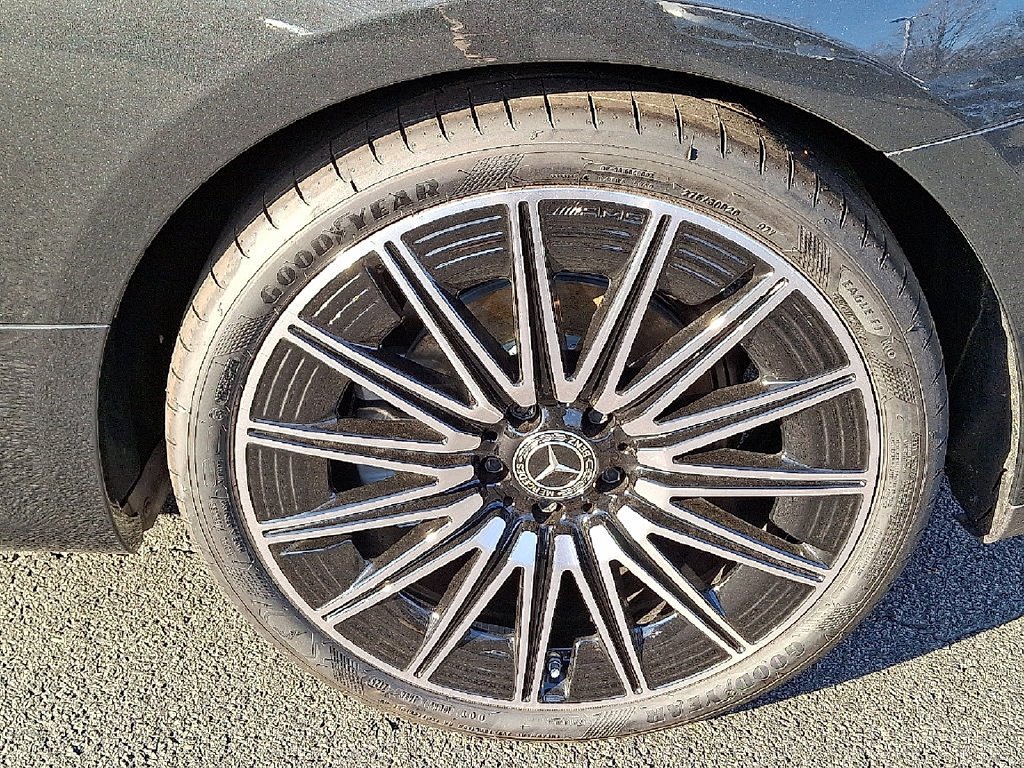 Used 2026 Graphite Grey Metallic Mercedes-Benz CLE 300 image 5