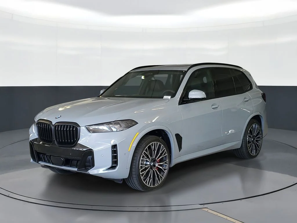 Used 2026 Brooklyn Grey Metallic BMW sDrive40i image 1