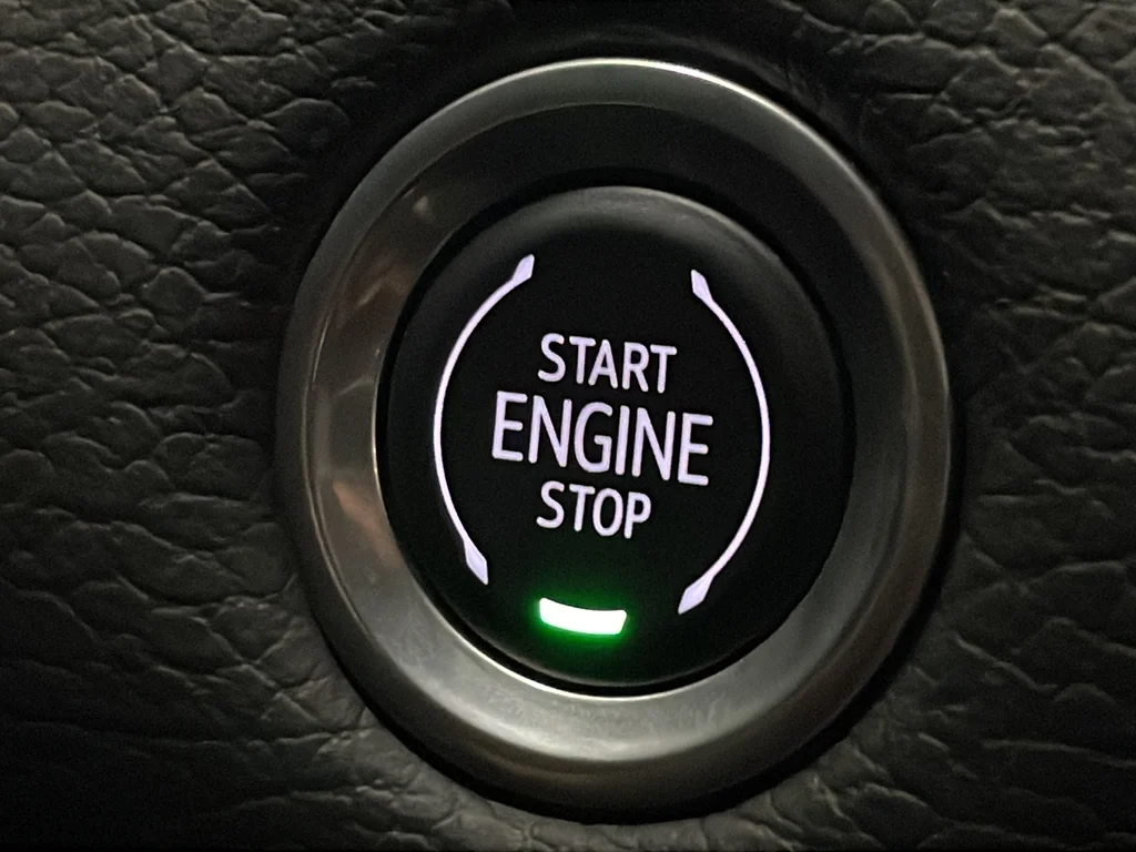 Used 2023 Silver GMC Denali image 14