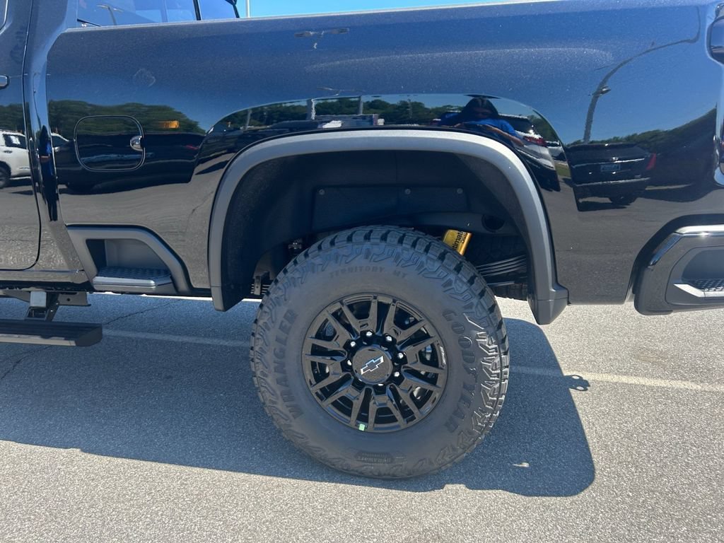 New 2026 Black Chevrolet ZR2 image 38