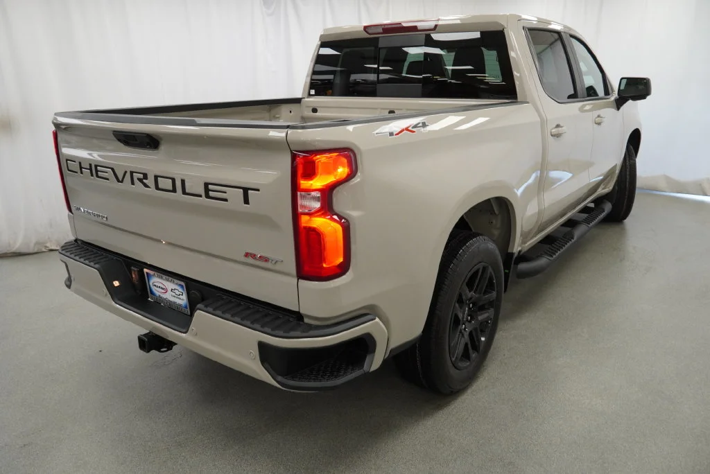 New 2026 White Sands Chevrolet RST image 14