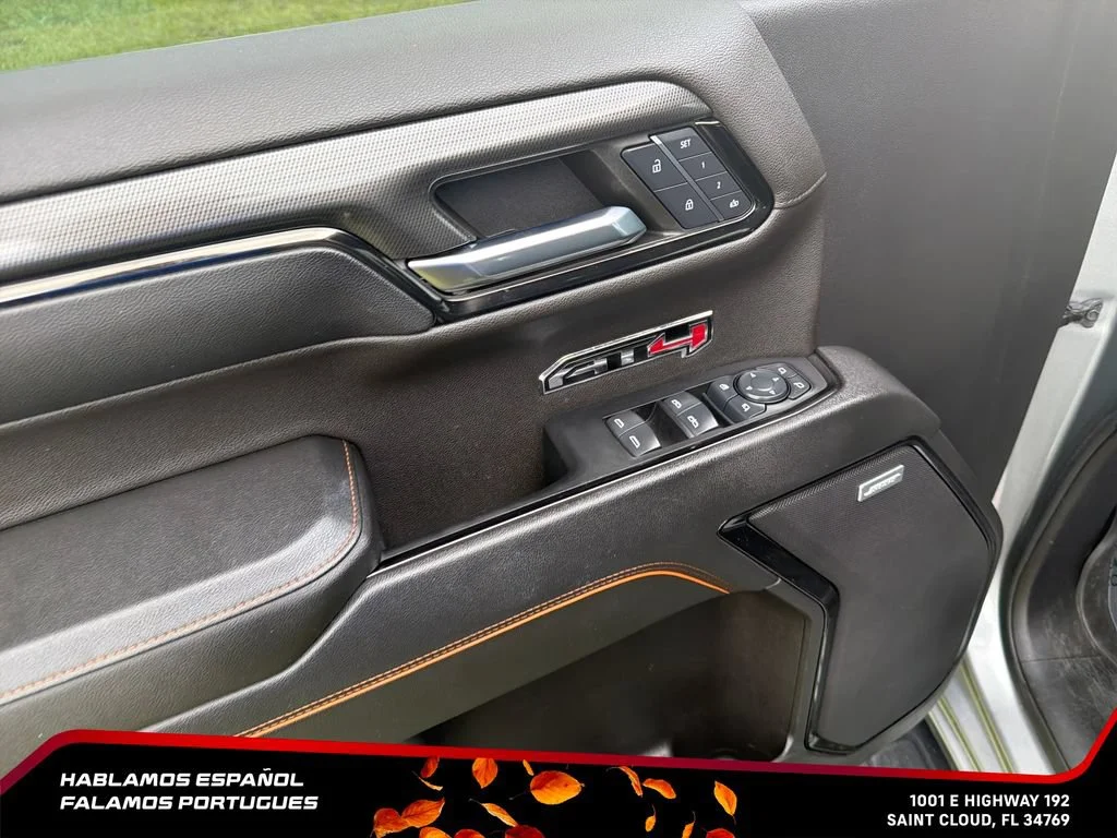 Used 2024 Sterling Metallic GMC AT4 image 13