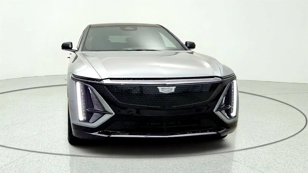 Used 2026 Argent Silver Metallic Cadillac 4dr Sport w/ AWD Propulsion & NACS Adapter image 2