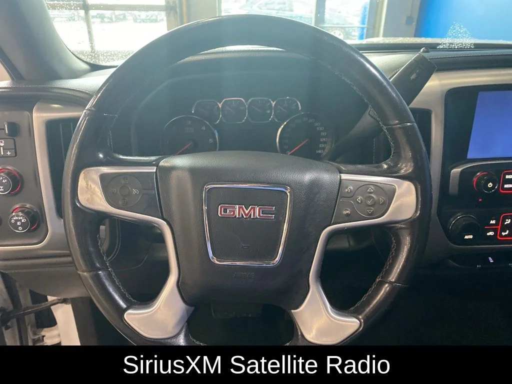 Used 2016 White GMC SLE image 6