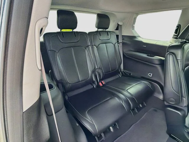Used 2023 Black Jeep Limited image 30