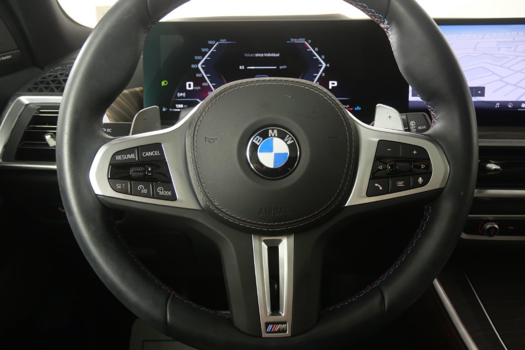 Certified Used 2026 Green Metallic BMW M60i image 20